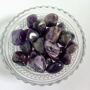 Amethyst- Natural amethyst- Tumbled amethyst- Relaxation crystal